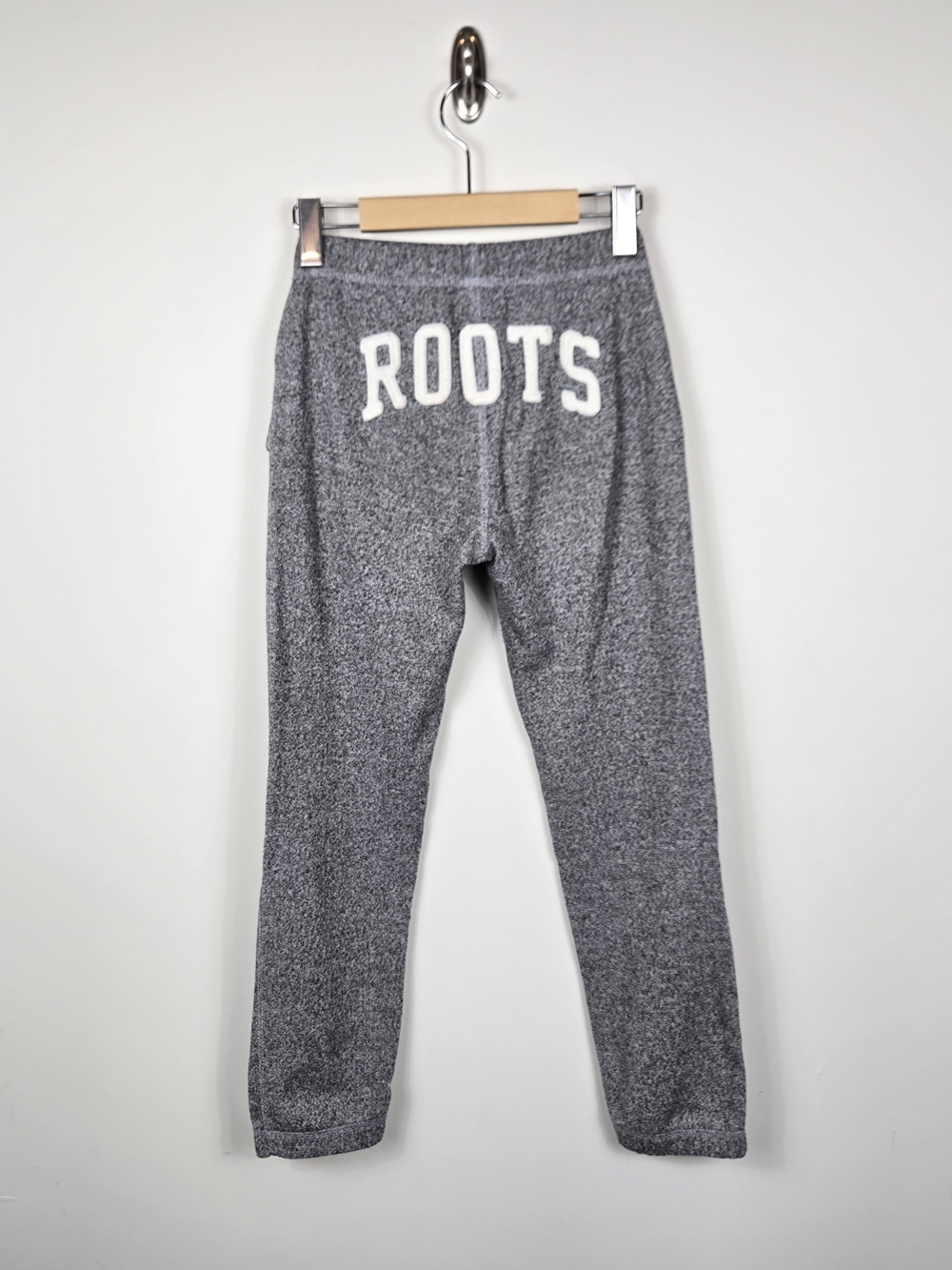 Roots Kids Size 10 Salt Pepper Grey Sweatpants Beaver Logo Joggers - Picture 5 of 8